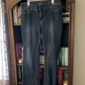 Maurices size 16 X-long jeans